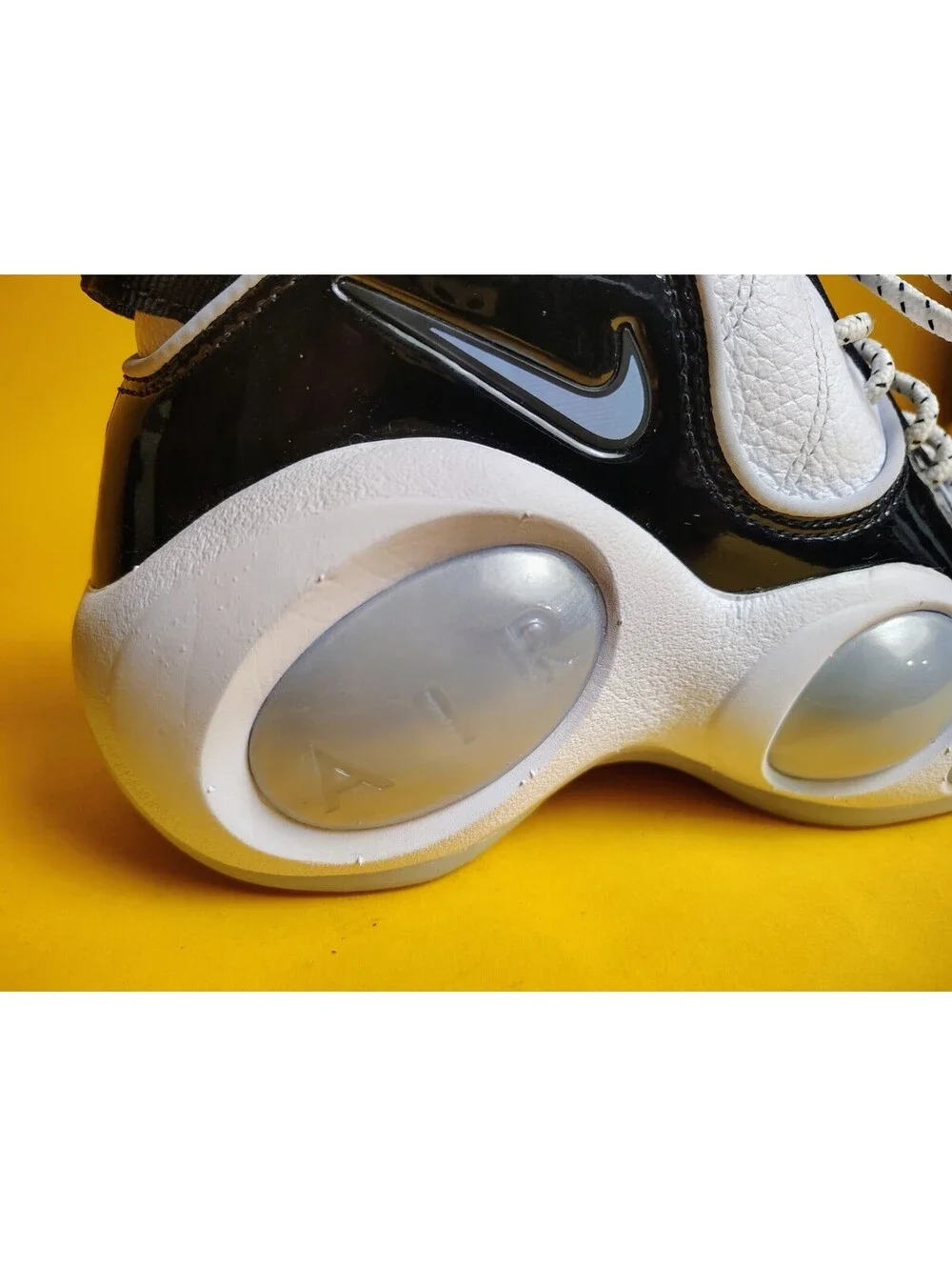 Nike Air Zoom Flight 95 Football Grey Black Patent DV0820-100 Men's Size 9 Used